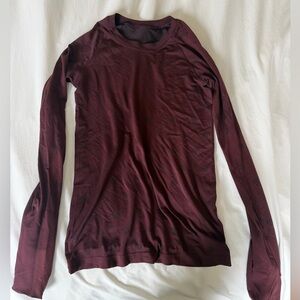 Lululemon swiftly top